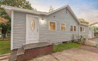 35 Stuyvesant Ave, Mastic, NY 11950