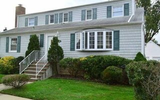 3626 Alcona St, Seaford, NY 11783