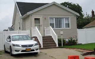 365 Doherty Ave, Elmont, NY 11003
