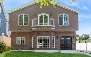 37-12 222nd St, Bayside, NY 11361
