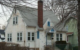 37 Davis St, Roosevelt, NY 11575