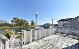 3702 Somerset Dr S, Seaford, NY 11783