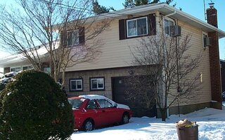 38 Ann Dr E, Freeport, NY 11520