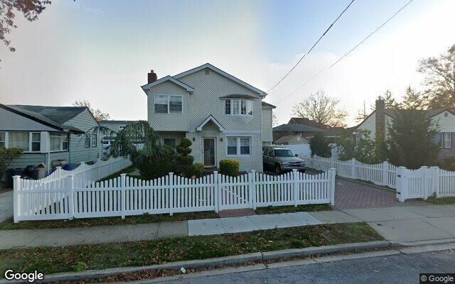 4 Brooks Ave, Roosevelt, NY 11575