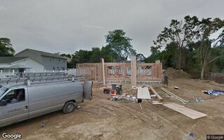 4 Lincoln Ave, Amityville, NY 11701