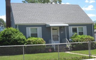 4 Robert Ave, Massapequa, NY 11758