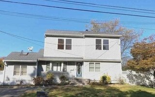 41 Van Buren St, Brentwood, NY 11717