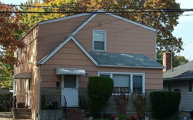 412 Baldwin Rd #1, Hempstead, NY 11550