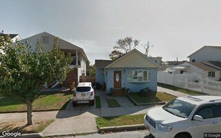 414 E Pine St, Long Beach, NY 11561