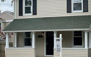 42 5th Ave, Bay Shore, NY 11706