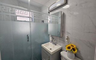 43-32 40 St, Sunnyside, NY 11104