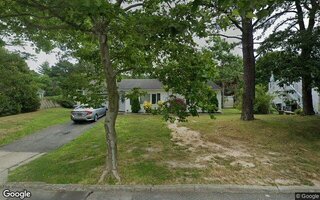 43 Balsam Dr, Medford, NY 11763