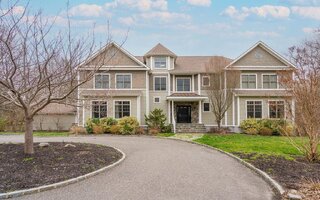 434 Cold Spring Rd, Syosset, NY 11791