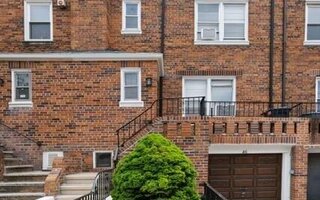 46 70th St, Brooklyn, NY 11209