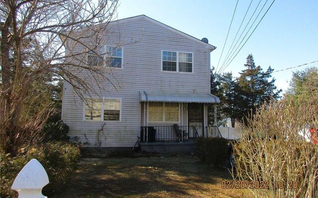 46 Delamere St, Huntington, NY 11743 (House View)