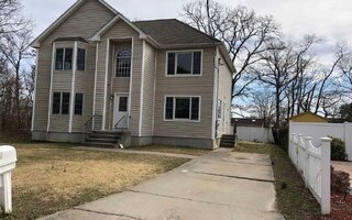 46 Johnson St, Amityville, NY 11701