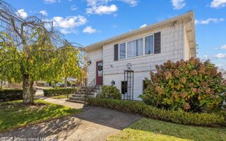 4665 Amboy Rd, Staten Island, NY 10312