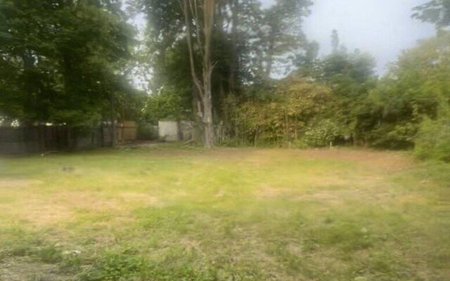 47 East Ave, Freeport, NY 11520 (Farm)