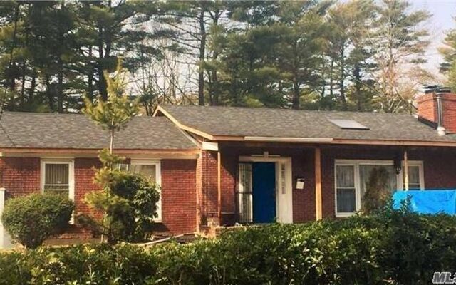 48 Brentwood Pkwy, Brentwood, NY 11717 (Road)