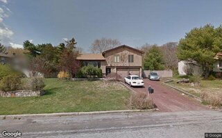 48 Community Dr, Coram, NY 11727