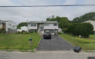 5 Berkeley Ave, Selden, NY 11784