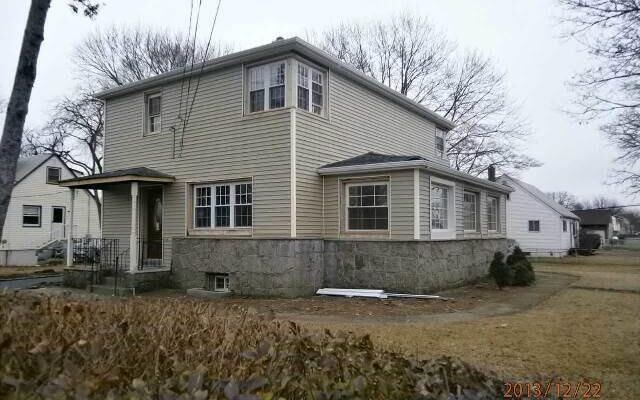 5 Dubois Ave, Amityville, NY 11701