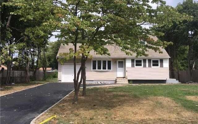 5 Ehler St, Brentwood, NY 11717 (Yard)