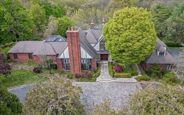 5 High Ridge Ln, Locust Valley, NY 11560 (Aerial View)