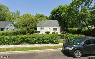 5 Somerville St, Brentwood, NY 11717