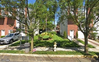 50 Francine Ct #82B, Staten Island, NY 10306