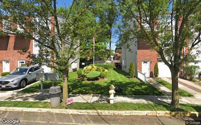 50 Francine Ct #82B, Staten Island, NY 10306