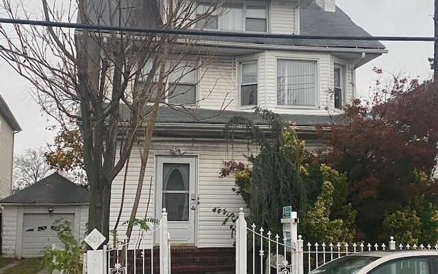 501 Morningstar Rd, Staten Island, NY 10303