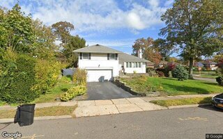 506 Benine Rd, Westbury, NY 11590