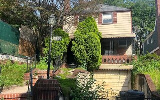 5363 63rd St, Maspeth, NY 11378