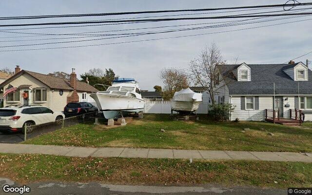 54 Dawes Ave, Amityville, NY 11701