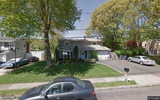 54 Riviera Dr, Selden, NY 11784