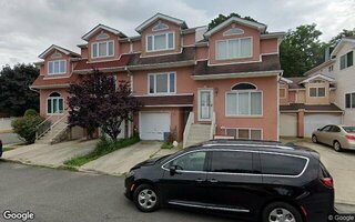 57 Timber Ridge Dr, Staten Island, NY 10306