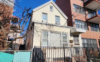 58-07 Seabury St, Elmhurst, NY 11373