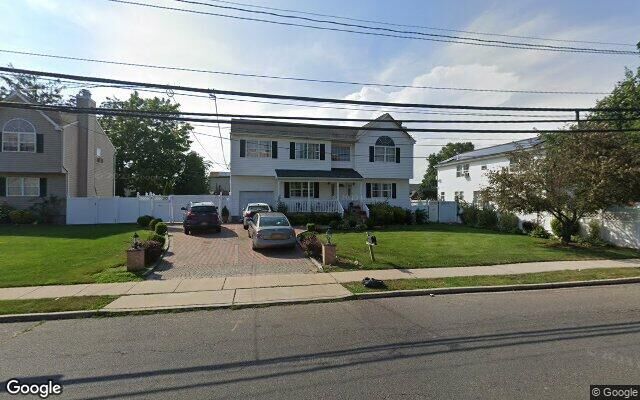 580 Albany Ave, Amityville, NY 11701