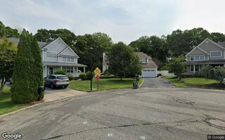 6 Carrington Cres, Manorville, NY 11949
