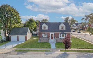 6 Fairmount St, Valley Stream, NY 11580