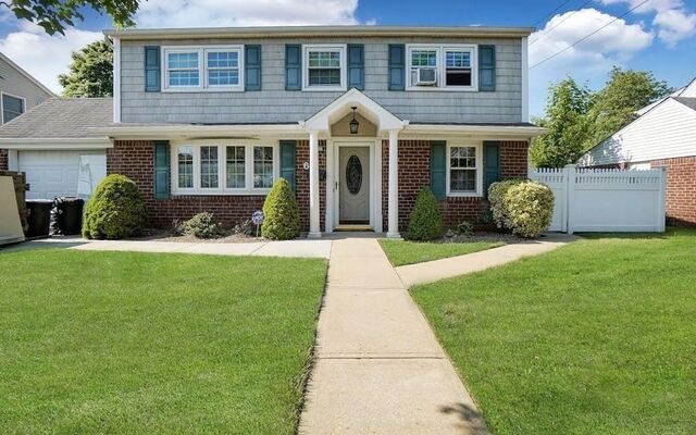 6 Maple St, Massapequa, NY 11758 (Front)