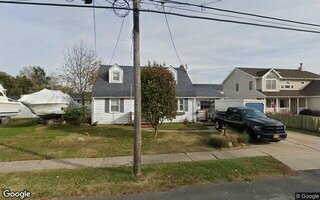 60 Dawes Ave, Amityville, NY 11701