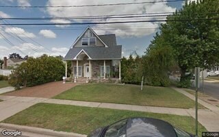60 Woodward Pkwy, Farmingdale, NY 11735