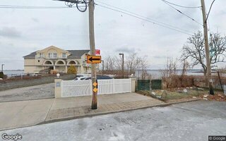 600 Clarence Ave #1C, Bronx, NY 10465