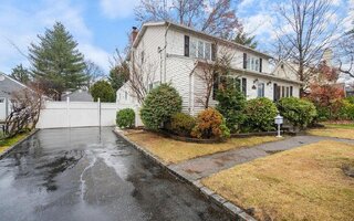 609 Grant Ave, North Baldwin, NY 11510