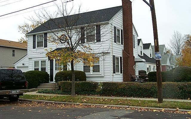 61 Stewart Ave, Garden City, NY 11530