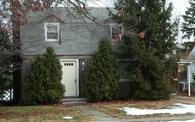 617 Wellelein Rd, Uniondale, NY 11553