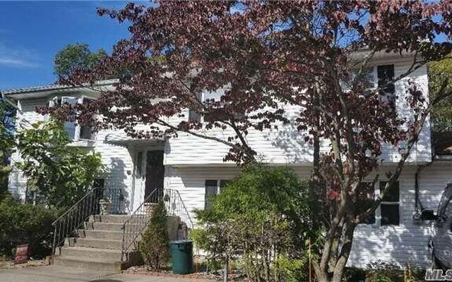 619 Hawkins Rd, Selden, NY 11784