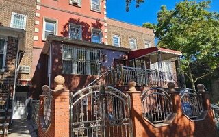 64-17 35th Ave, Woodside, NY 11377